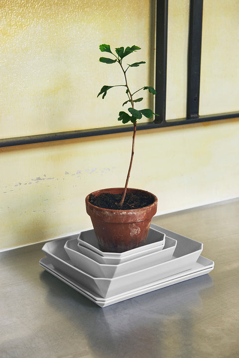 1616/arita Japan | TY Square Plate 200 Grey