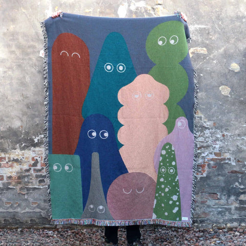 Studio Arhoj Throw Blanket | Familia