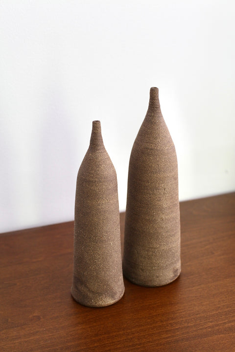 Wilson & Emho Ceramics | Black mountain vase #1