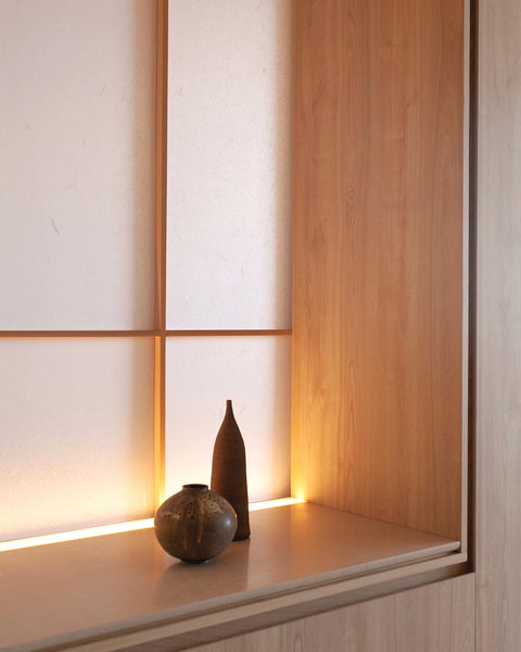 Wilson & Emho Ceramics | Black mountain vase #1