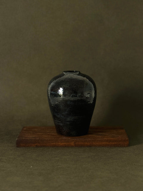 Wilson Ceramics | Metallic glazed vase