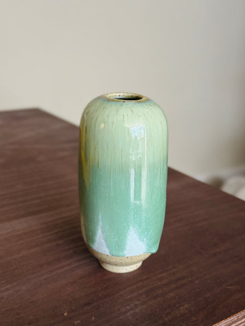 Studio Arhoj | Mini Yuki Vase (Jadie)