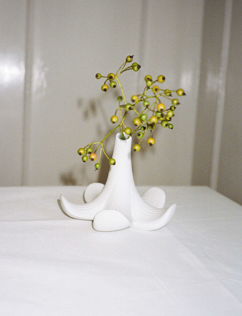 1616/arita japan | S&B Bloom Flower Vase