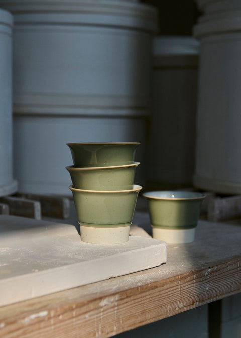1616/arita japan | MANZ Hojicha Cup (Celadon)