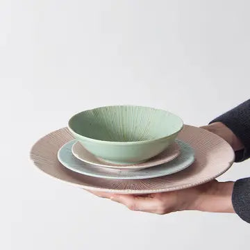 Ice Drift Pink Dinner Plate 24.5cm