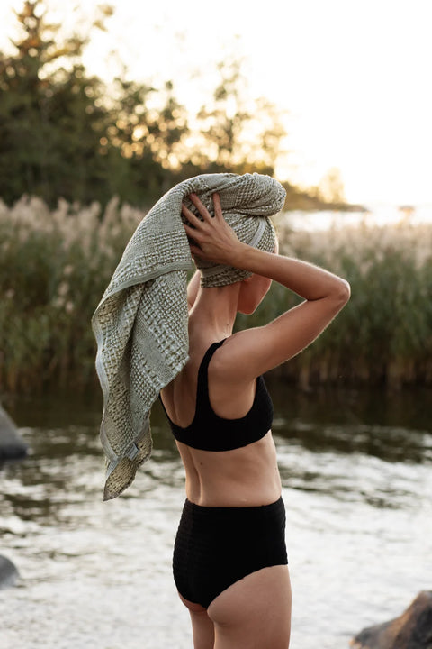 Lapuan Kankurit KUOHU Large Bath Towel (White-olive) - XL