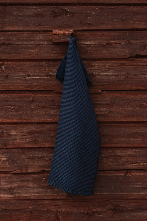 Lapuan Kankurit - MAIJA Towel (Black Blueberry)