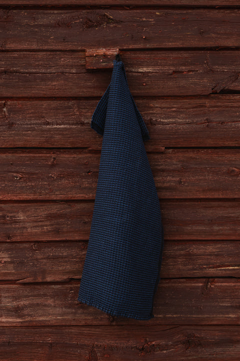 Lapuan Kankurit - MAIJA Towel (Black Blueberry)