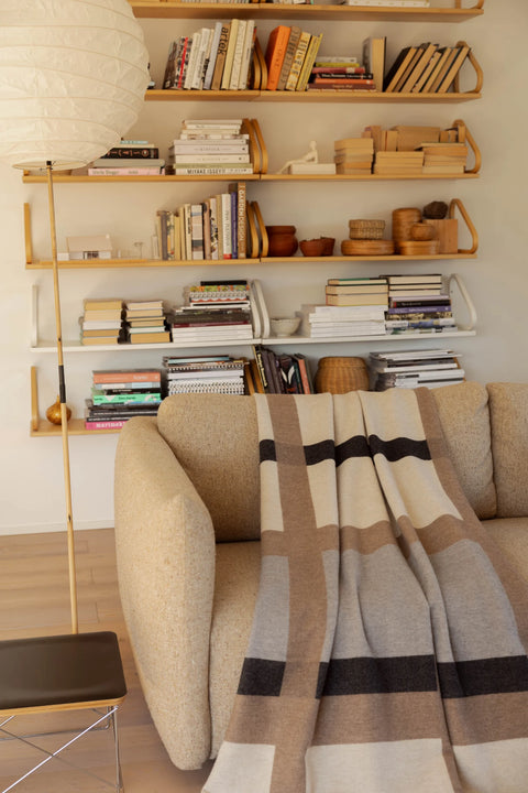 Lapuan Kankurit | RUUSA wool blanket (Heather Cinnamon Blue)