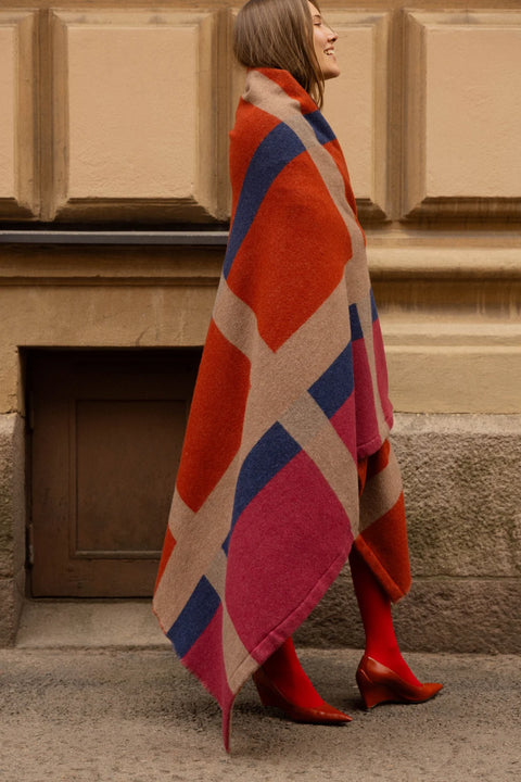 Lapuan Kankurit | RUUSA wool blanket (Heather Cinnamon Blue)