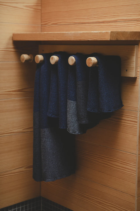 Lapuan Kankurit TERVA Bath Towel (Black Multi Blueberry)