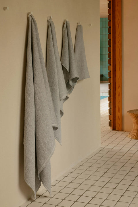 Lapuan Kankurit TERVA Bath Towel (Multi Cinnamon Rose/ Pink)