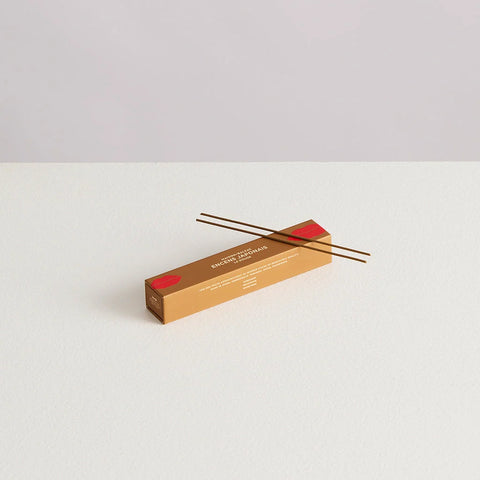 Maison Balzac | Le Rouge Incense