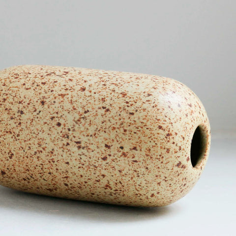 Studio Arhoj | Mini Yuki Vase (Egg Shell) - Only One