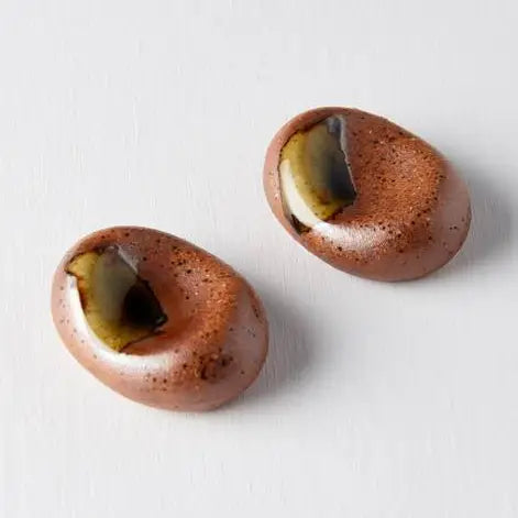 Brown with Green Splash Chopstick Pebble Rest