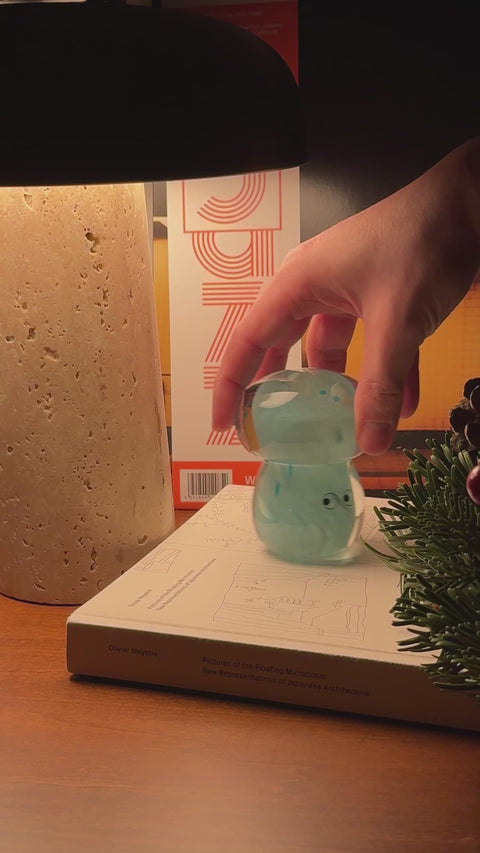 Studio Arhoj Crystal Blob | Milk Cap
