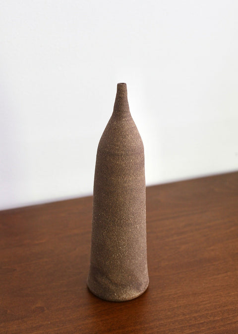 Wilson & Emho Ceramics | Black mountain vase #1