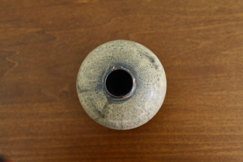 Wilson & Emho Ceramics | Puffer speckle vase #5